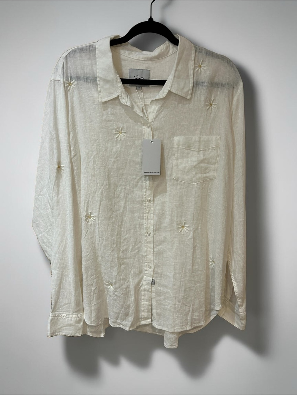 NWT Rails Ivory Daisy Embroidered Button-Up Shirt size XXL